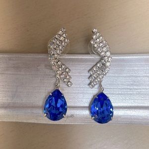 Vintage Rhinestone and Blue Gem Earrings! 🧜🏻‍♀️
